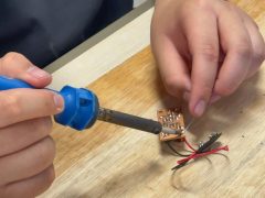 はんだ付け作業